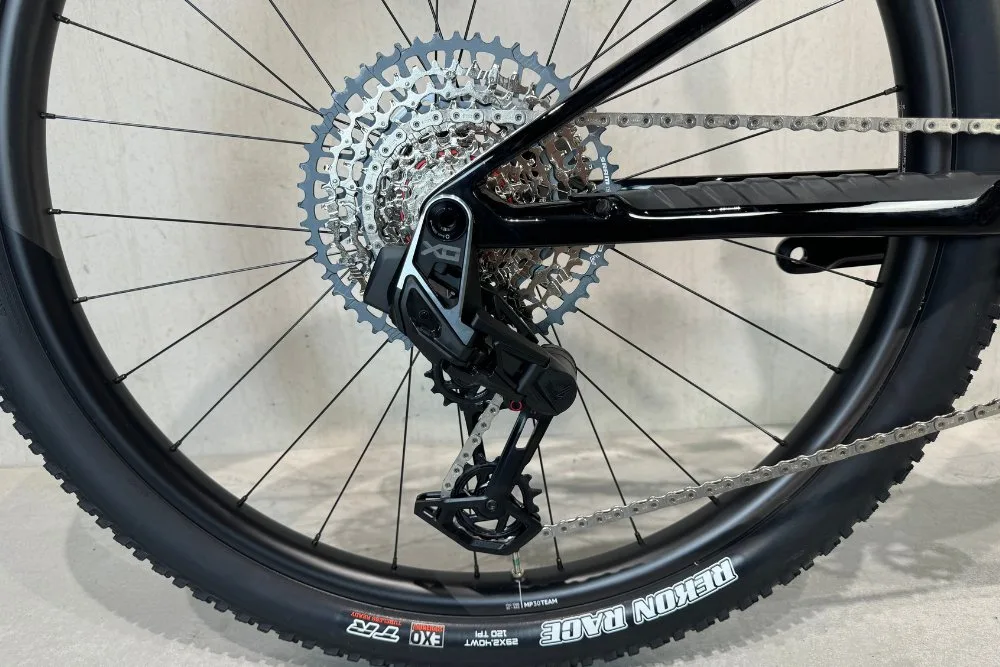 Orbea OIZ M-TEAM AXS (XTR Remmen & Kashima Dropper) Custom RD12 - Afbeelding 7