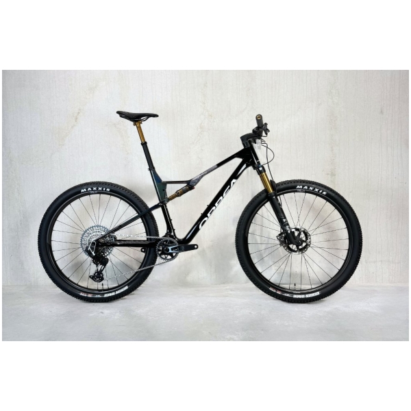 Orbea OIZ M-TEAM AXS (XTR Remmen & Kashima Dropper) Custom
