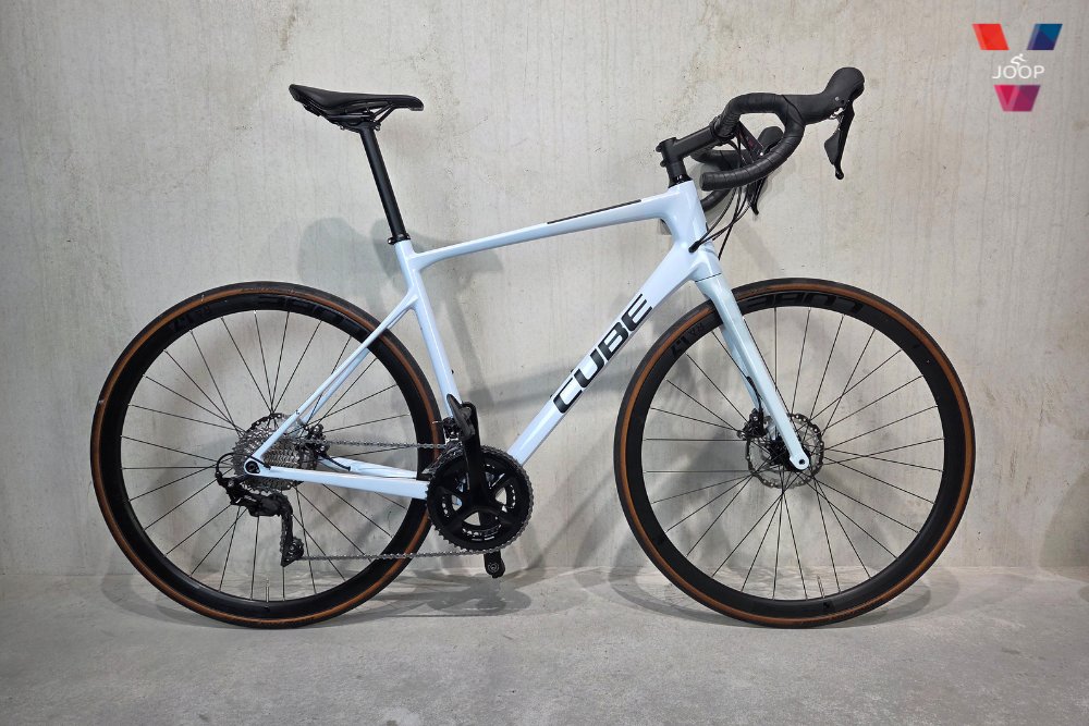 Cube ATTAIN GTC RACE Flashwhite/black RD22