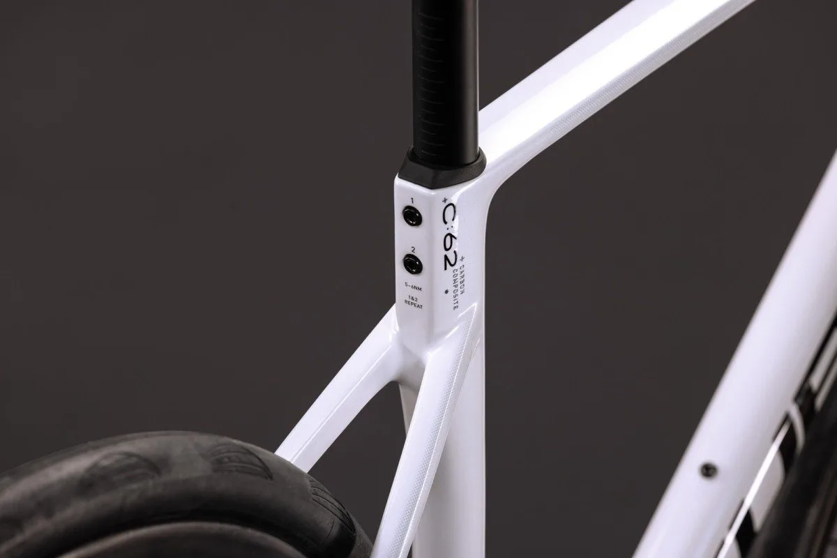 Cube ATTAIN C:62 SLX Metallicwhite/Black RD24 - Afbeelding 5