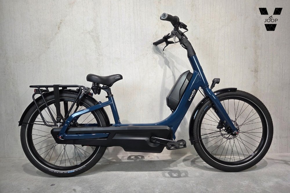 Foto van Gazelle Easyflow HMS Mallard Blue Glans N7 via Joop van Voorthuizen Fietsen